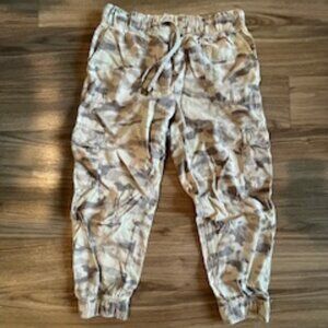 Women's Camo American Eagle Joggers Size Small